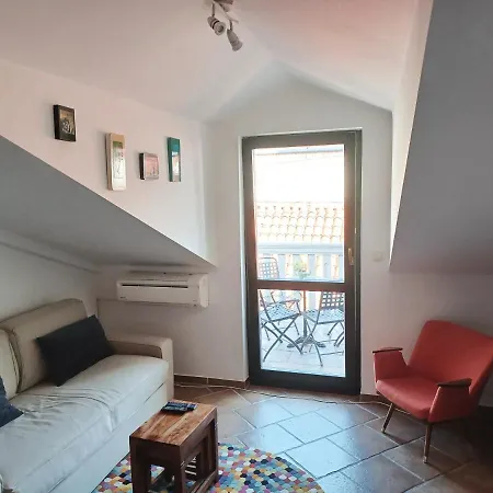 Jerry & Oli'S Apartments Sibenik Exterior photo